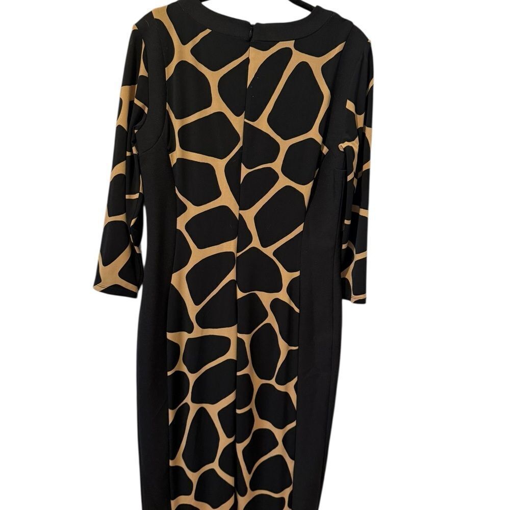 🦒 Maggy London Giraffe Print Sheath Dress – Size 10 - Picture 2 of 6
